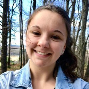 Meet your Posher, Annie-pier